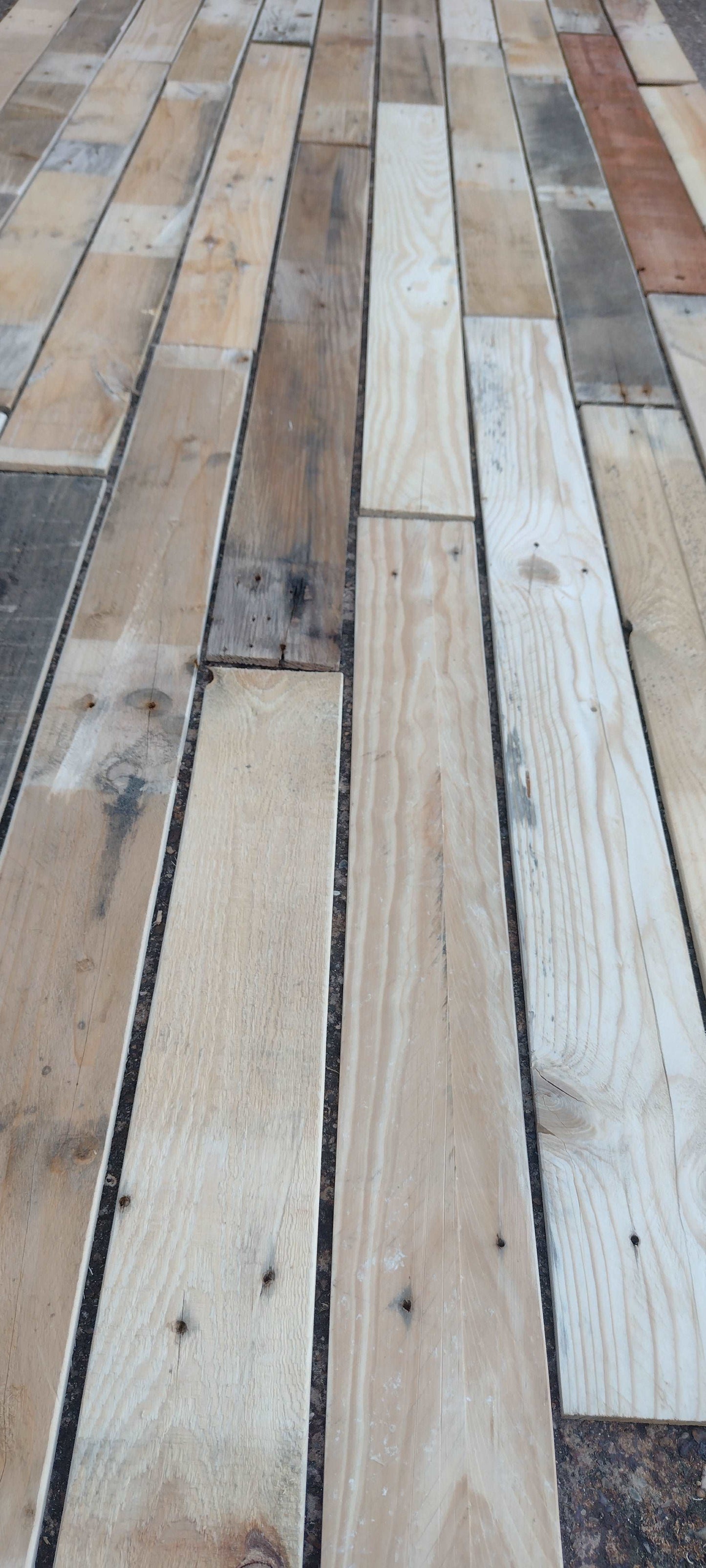 Lightweight Rustic Natural Multicoloured Pallets Boards 1 sqm Assorted planks 7mm Thickness