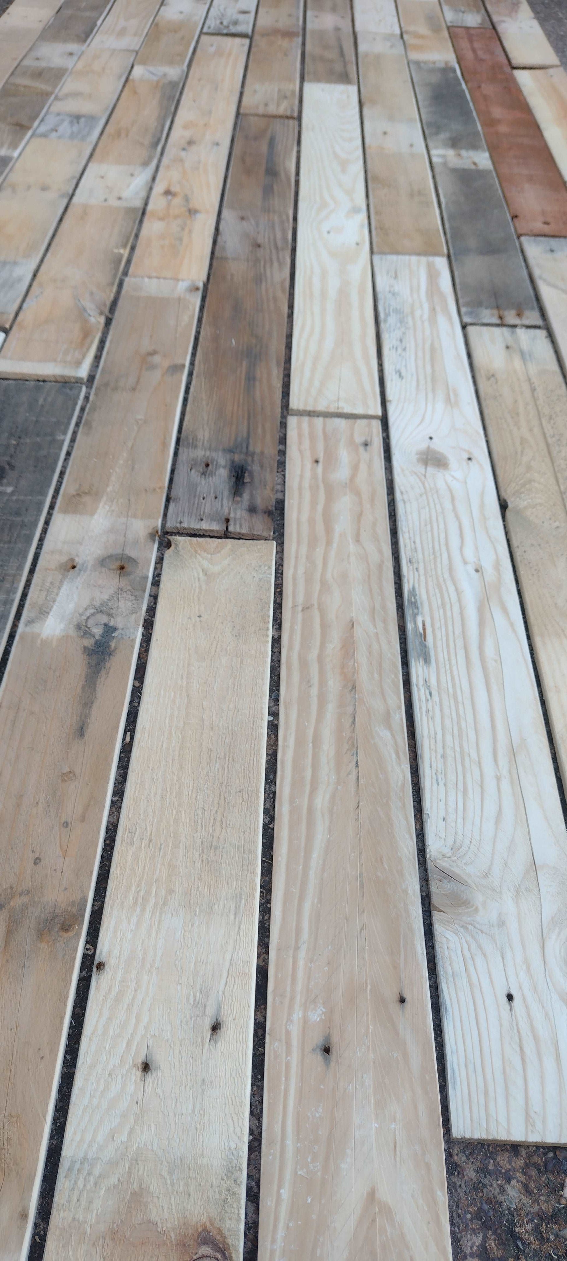 Lightweight Rustic Natural Multicoloured Pallets Boards 1 sqm Assorted planks 7mm Thickness