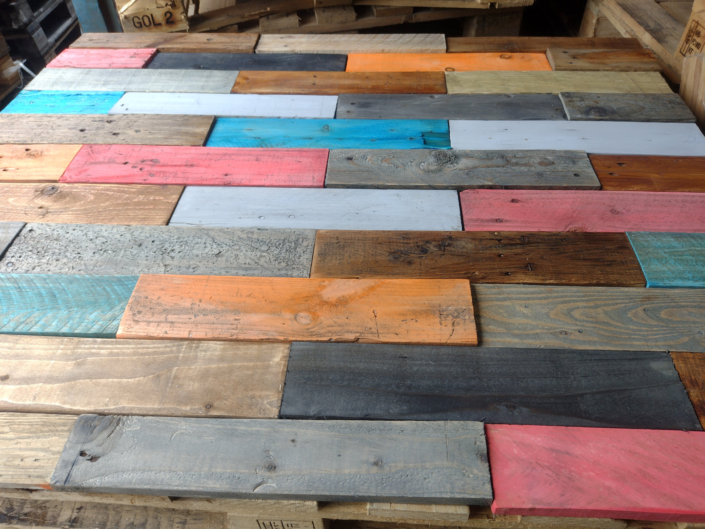 1m² Wall Panelling Rustic Wood Multiple Colours