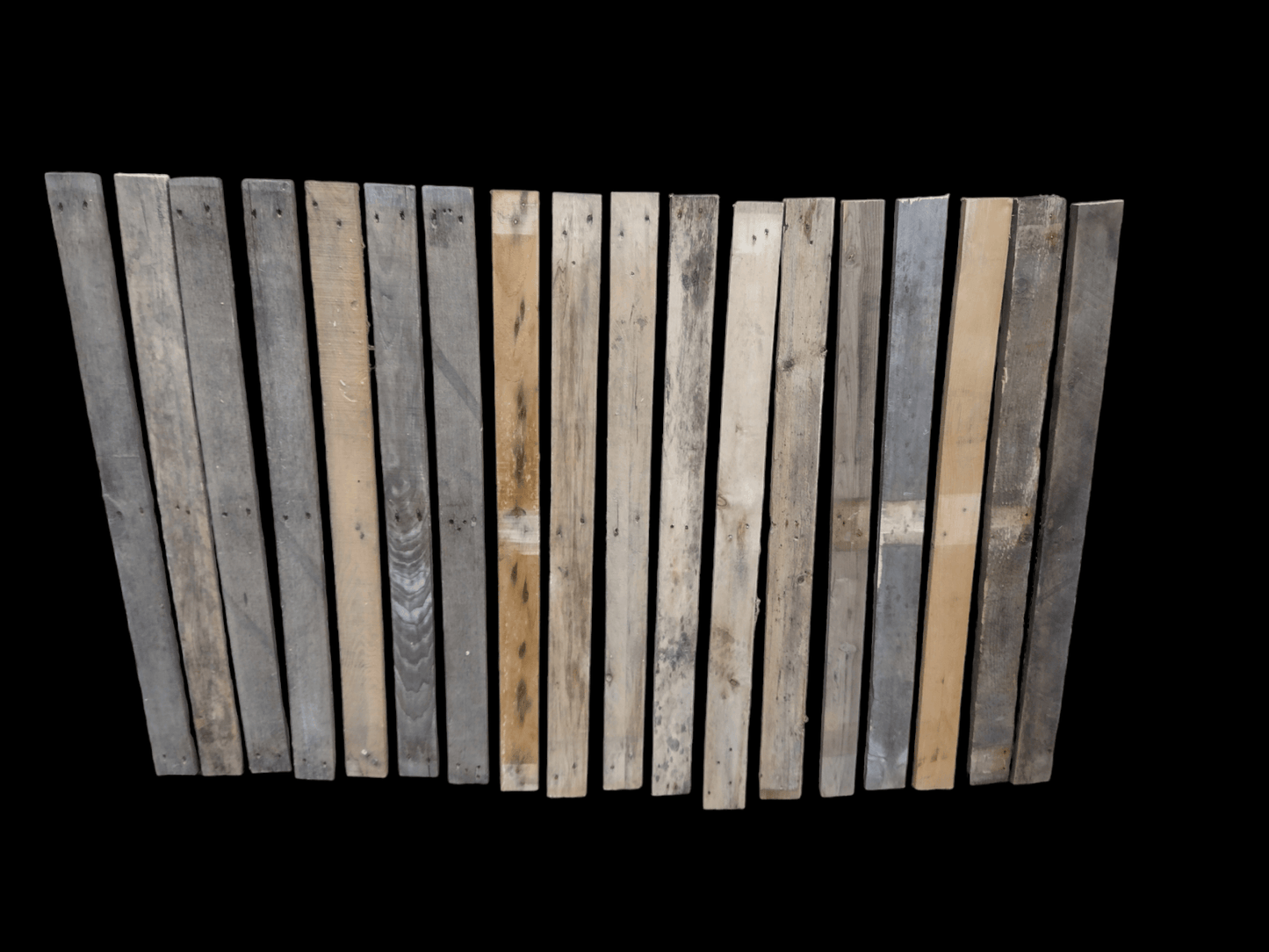 Reclaimed Distressed Wood Pallet Planks - 30-Pack - Natural Patina - Easy Cladding - Multiple Project Uses