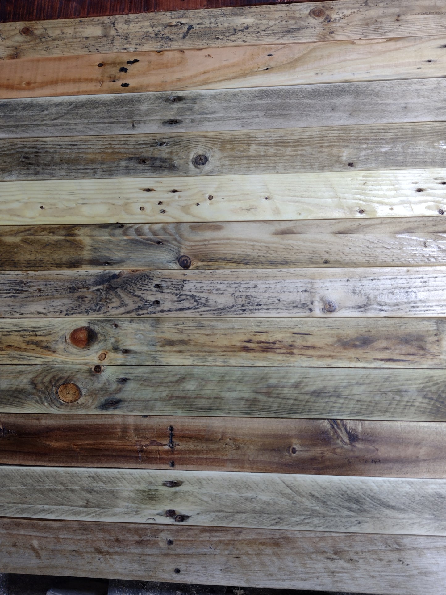 Rustic Reclaimed Wood Cladding - 1 sqm - Authentic Wood Grain - Oiled Finish