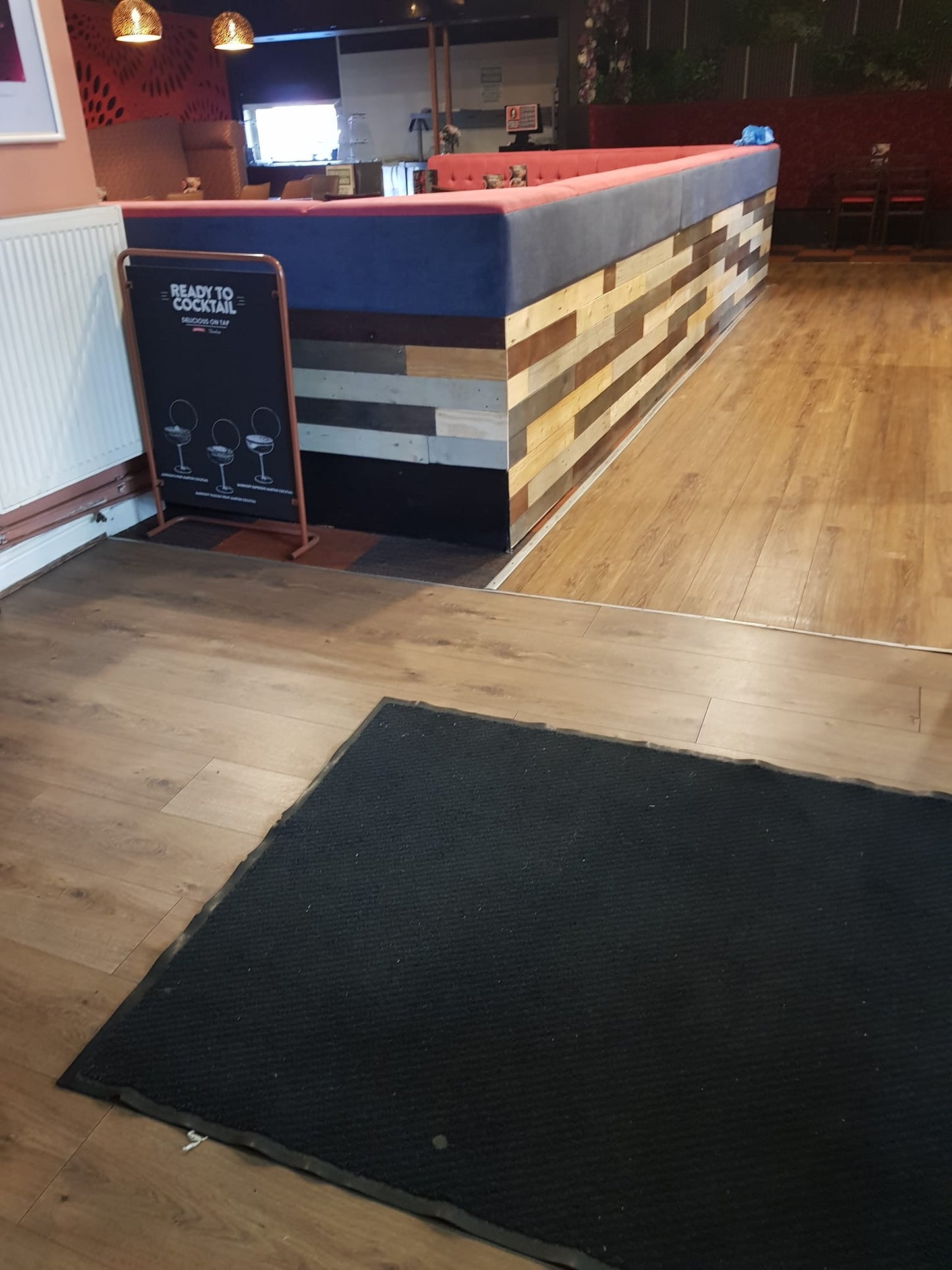 Premium Painted Pallet Planks - 4 Colours Available - Oak, Gray, Anthracite, and Clear - 1SQM