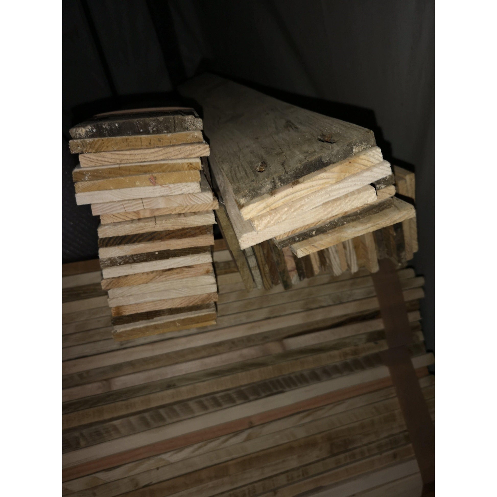 Reclaimed pallet boards 5 sqm cladding van conversion - rustic style pallet wall cladding